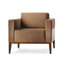 Alia Lounge / Image / White Sweep / Ln Wood Woodsurrnd 002