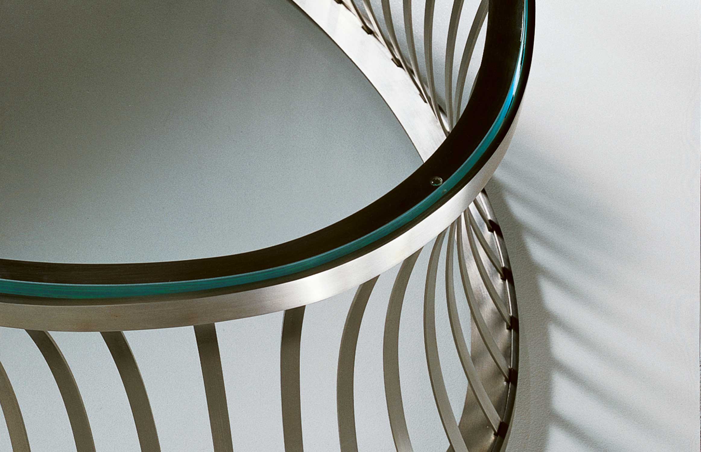 Cavea Occasional Tables / Slide / Detail / Occasional Table Coffee Concave Oval 001
