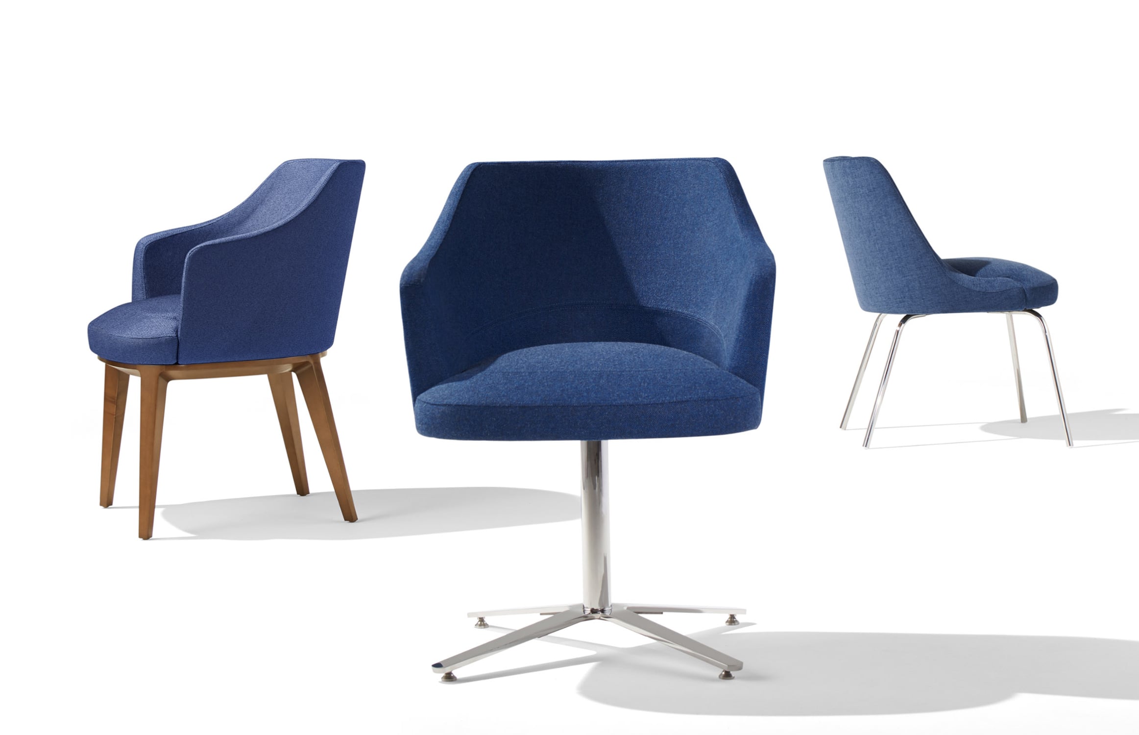 Clover Chair / Slide / White Sweep / Gs 002