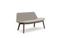 Current Sofa / Image / White Sweep / Sf Wood 005
