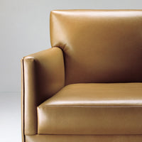 Ovid Sofa / Image / White Sweep / Sf 001
