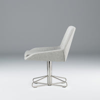 Port Lounge / Image / Environmental / Ln Column Lowbk 005