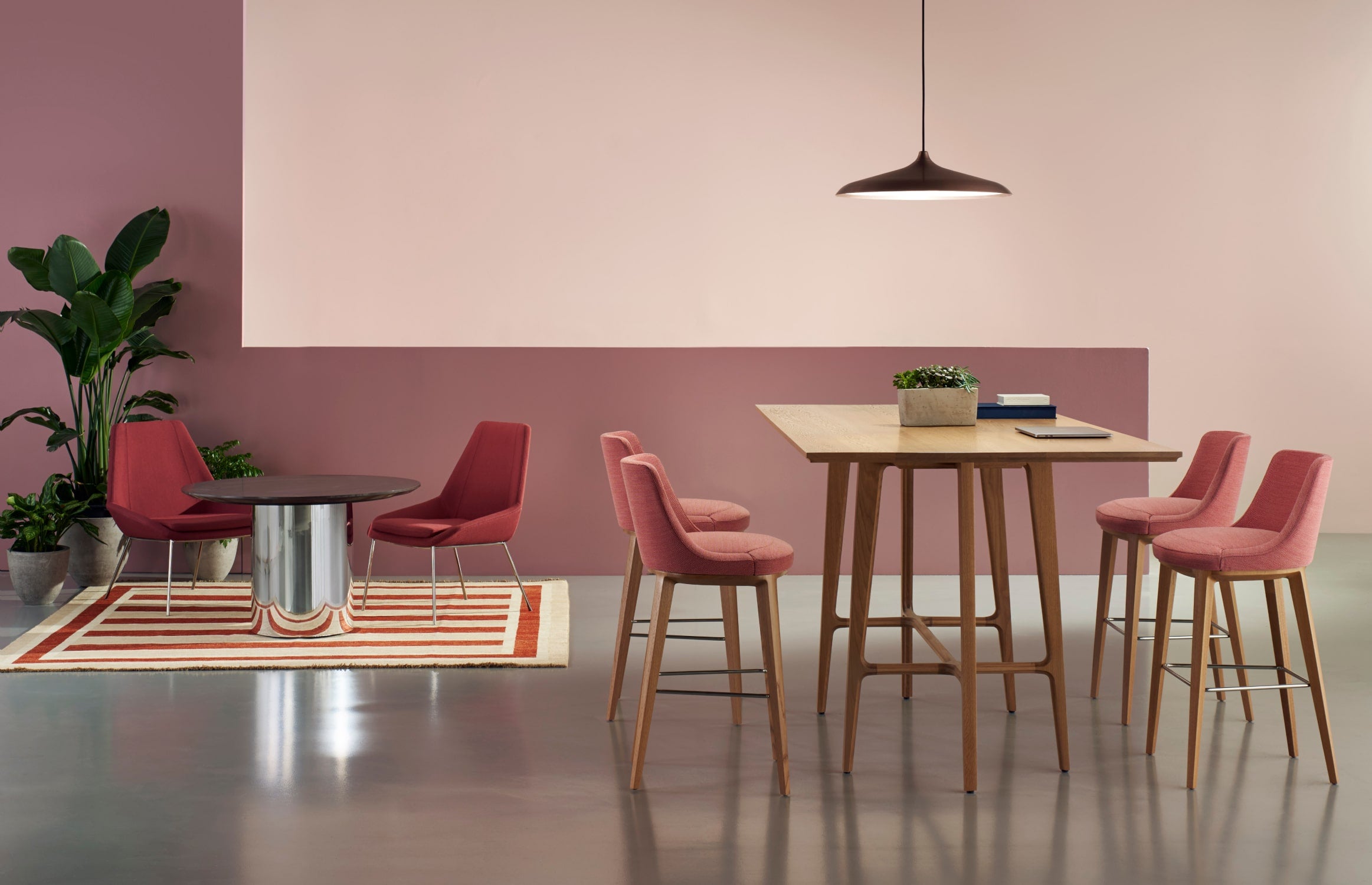 Revo Meeting Table / Slide / Environmental / Metros Port 001 1