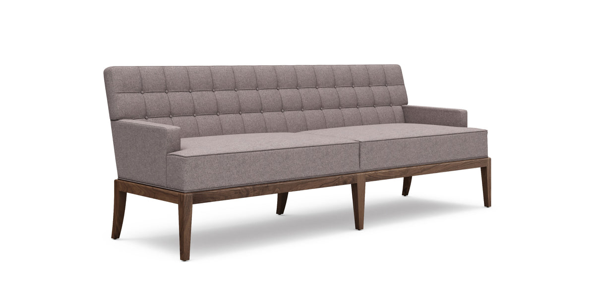 Sloane Sofa / Category / White Sweep / Sf 001